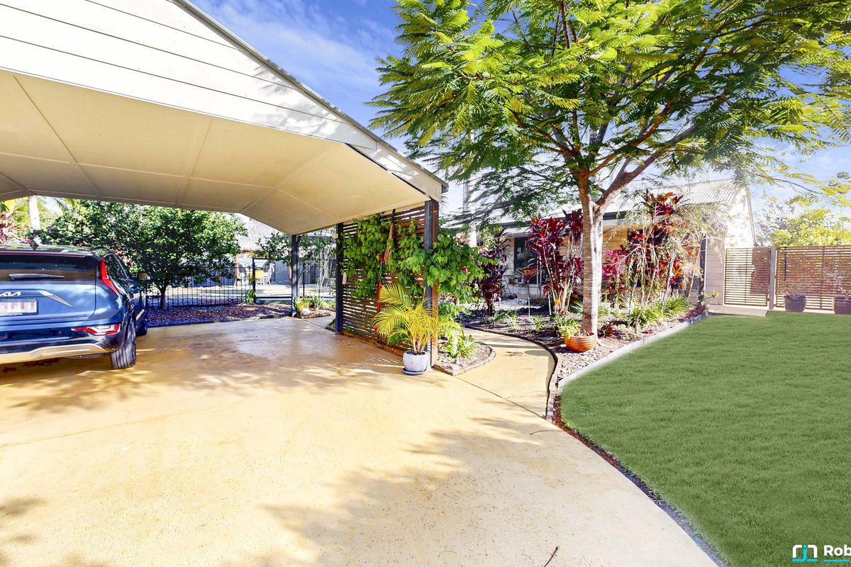 13 Driver Court, Tewantin