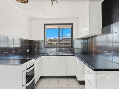 2 / 29 Girraween Avenue, Lake Illawarra