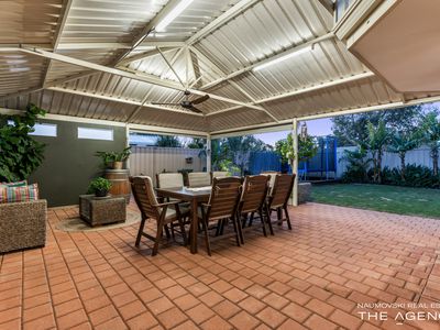 14 Masters Place, Marangaroo