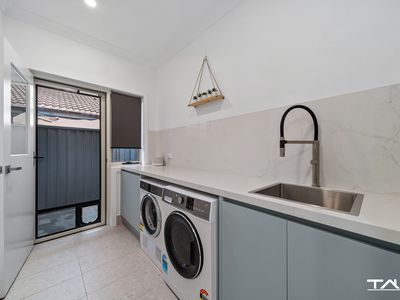 15 Alpine Circuit, St Clair