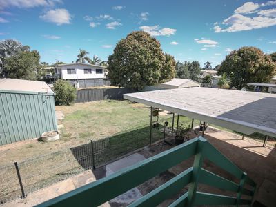 28 De Castella Drive, Moranbah