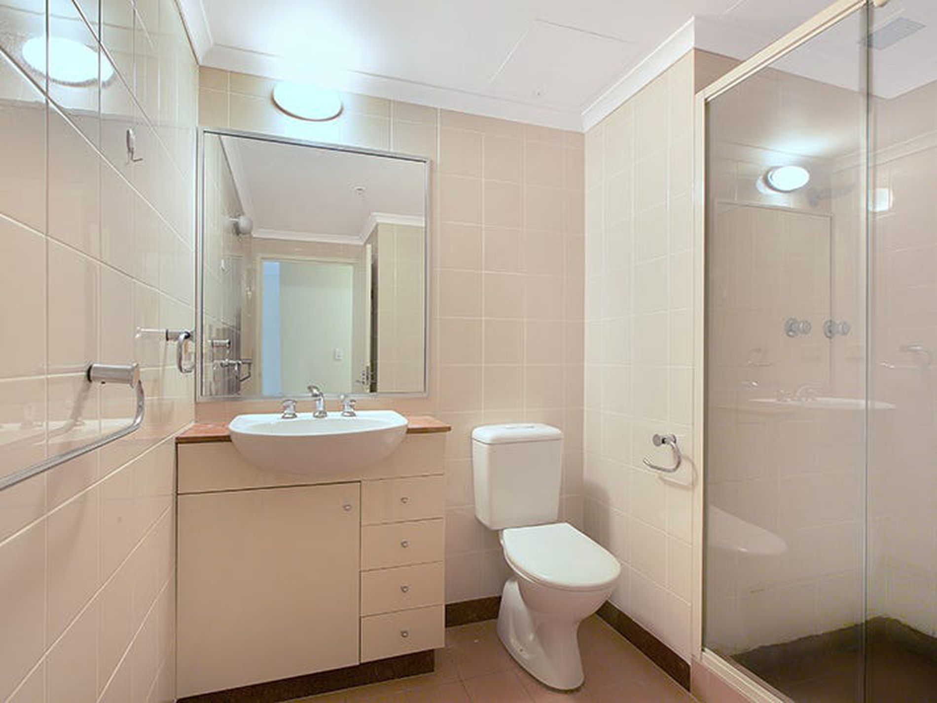 1101 / 1 Hosking Place, Sydney