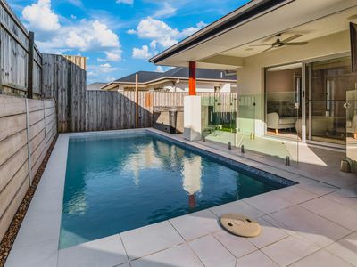 10 Kerang Street, Coomera