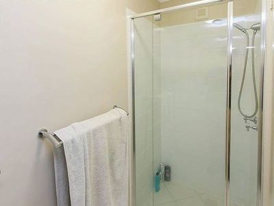 2 / 184 Torquay Road, Scarness