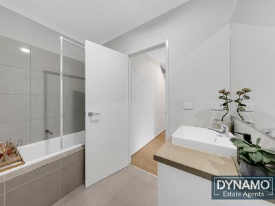 5 Sugar Glider Way, Craigieburn