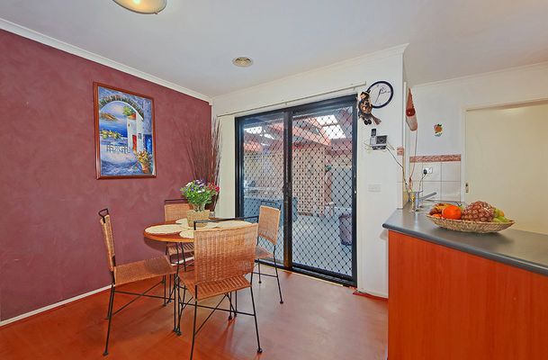 6 Athol Avenue, Roxburgh Park