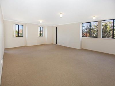 4 / 18 Hercules St, Wollongong