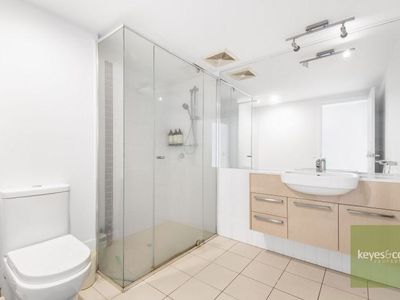 25 / 5 Kingsway Place, Townsville City