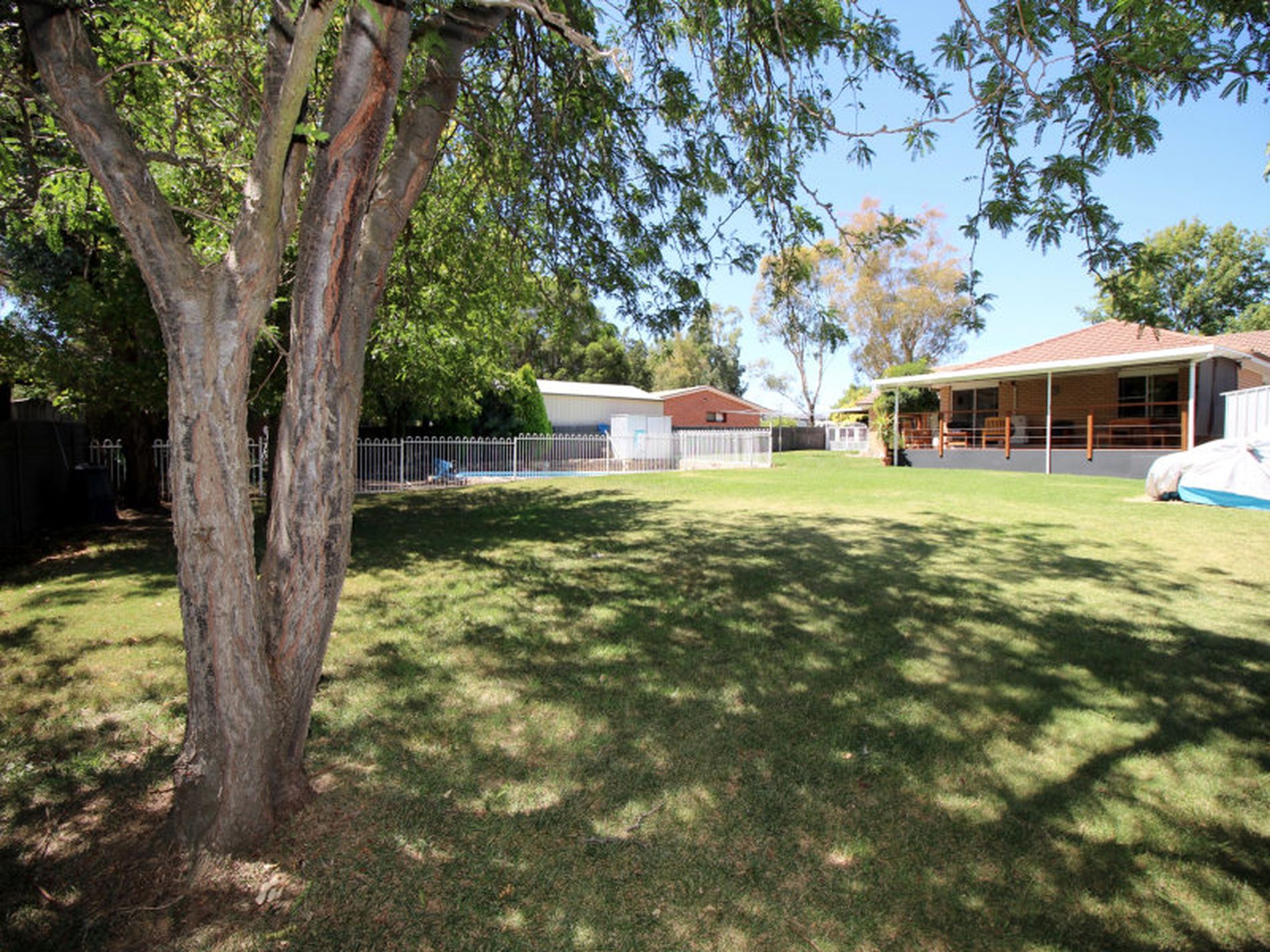 8 Landseer Street, Raglan