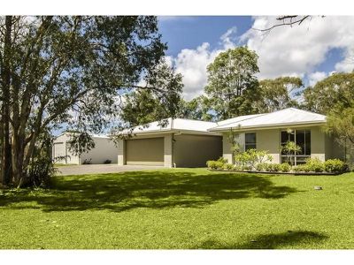 5 Exford Court, Cooroibah