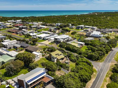 11-13 Railway Terrace North, Beachport