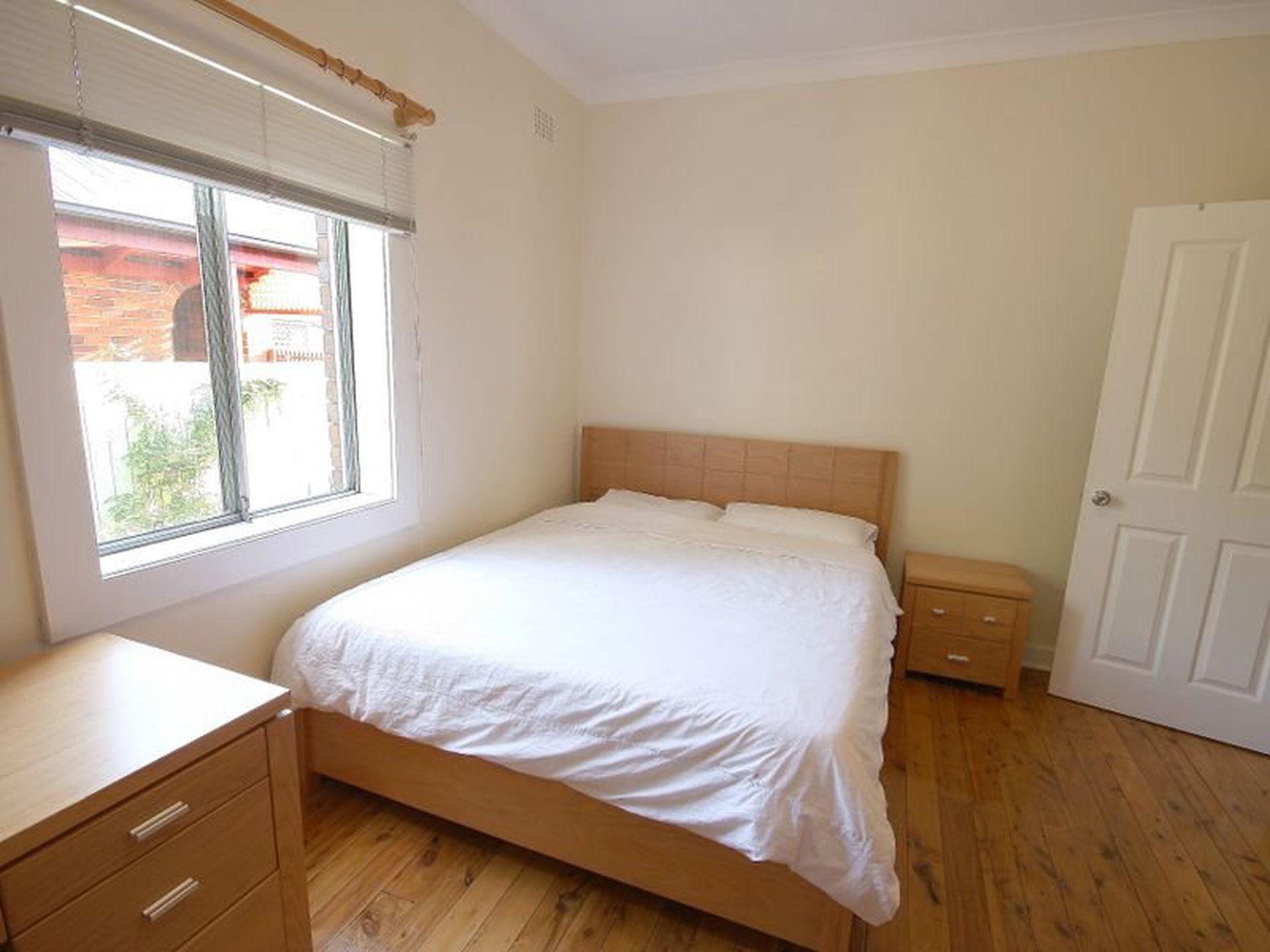 5 St Helena Parade, Eastlakes
