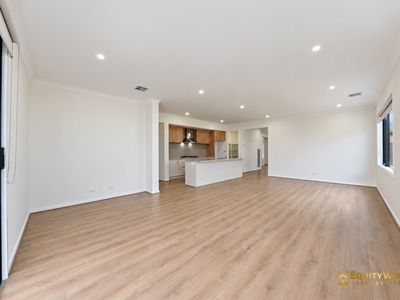 10 Prescott Road, Mambourin