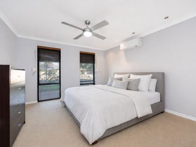 12 Holcombe Road, Warnbro