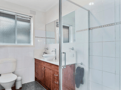 4 / 58 Nicholson Street, Essendon