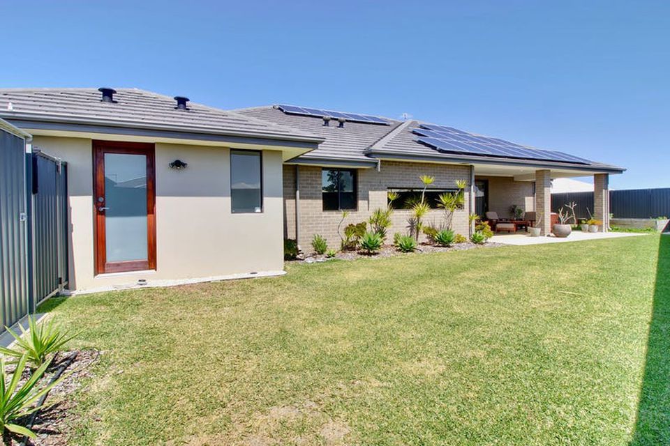 2 Whinhill Loop , Baldivis