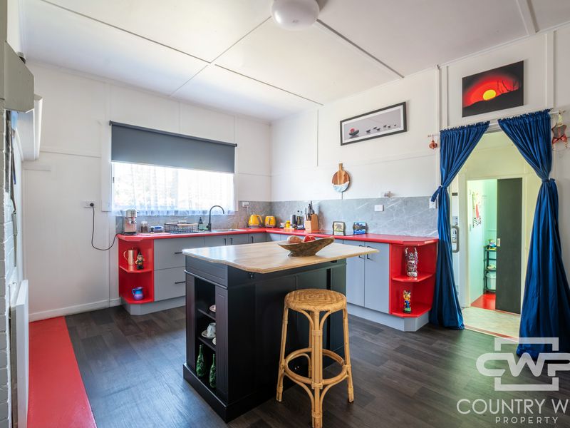 208 Sandon Street, South Guyra