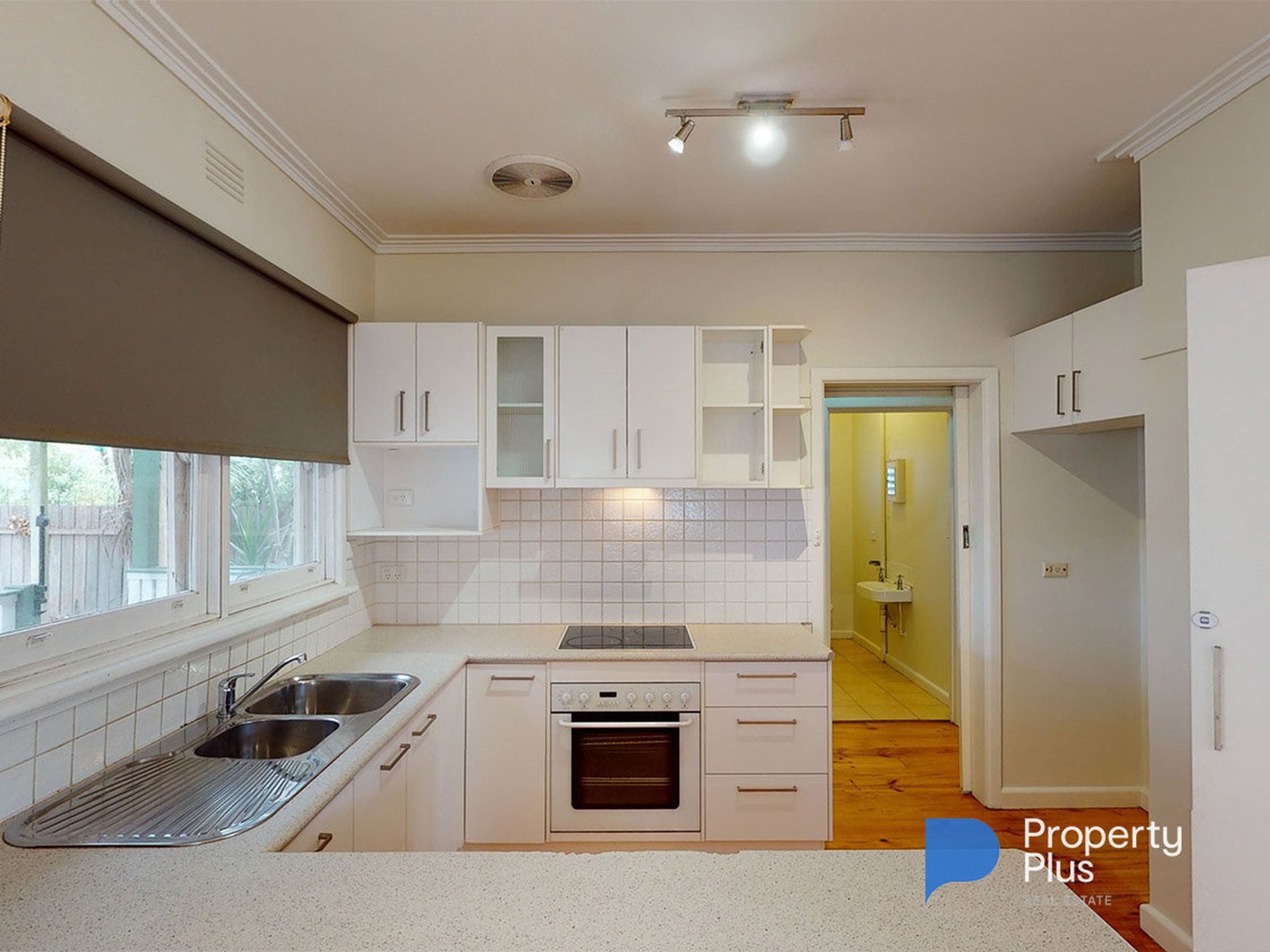 34 Clarence Avenue, Kennington