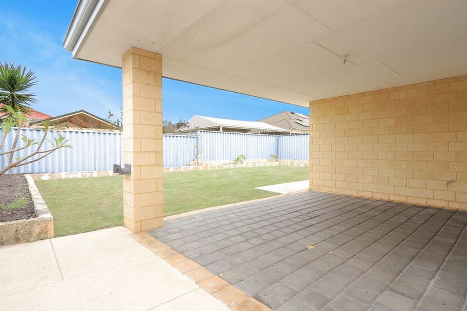 54 Claret Ash Boulevard , Baldivis