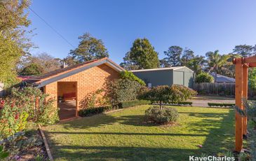 2 Young Street, Beaconsfield Upper