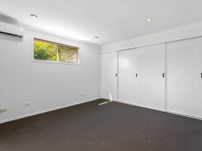 2 Wendy Court, Rochedale South