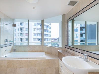 1903 / 38 Alfred Street, Milsons Point