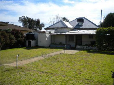37 Bishop Street, Dubbo