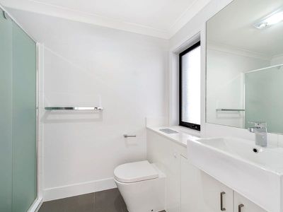 8 / 323 Bayview Street, Hollywell