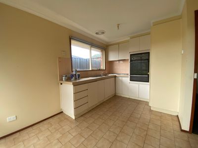 38 Rosella Avenue, Werribee