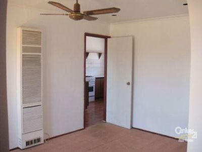 2 Delacombe Drive, Hampton Park