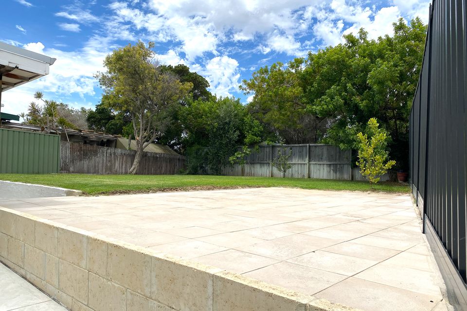 84 Safety Bay Rd, Shoalwater