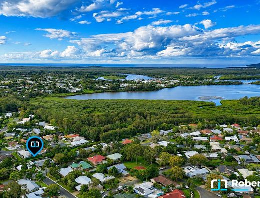 The Complete Package - Renovated, Pool & Caravan Parking image 20