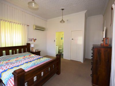 63 Falcon Street, Longreach