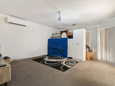 18 Sherbrooke Mews, Somerville