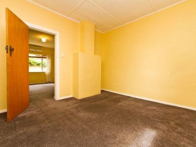 1075 Bardia Street, North Albury