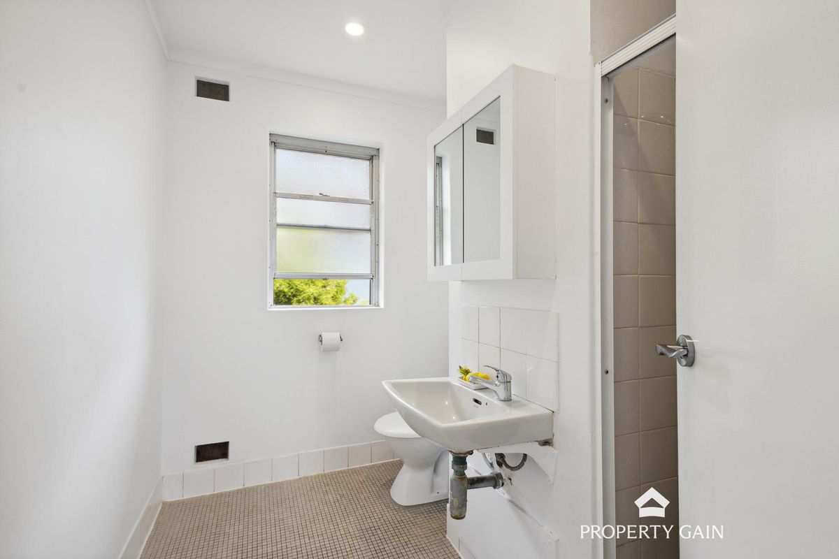 9 / 82 Broadway, Crawley