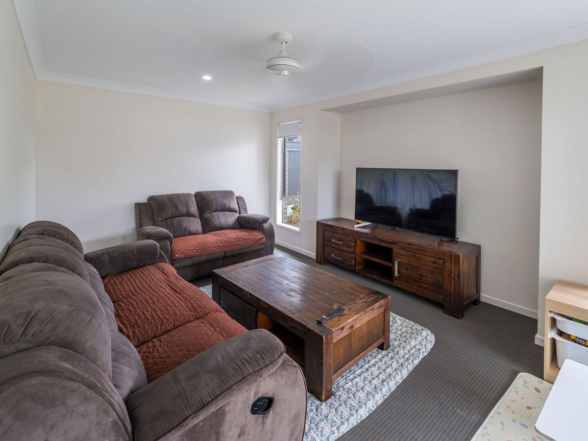 4 Rockpool Avenue, Sandy Beach