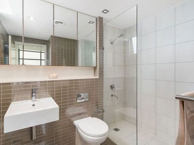 1 / 8 Allen Street, Waterloo