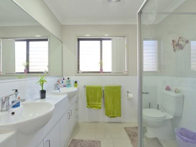 3 Keppel Close, Springfield Lakes