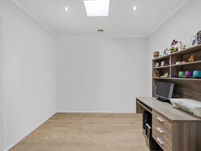 53 Orbis Avenue, Fraser Rise