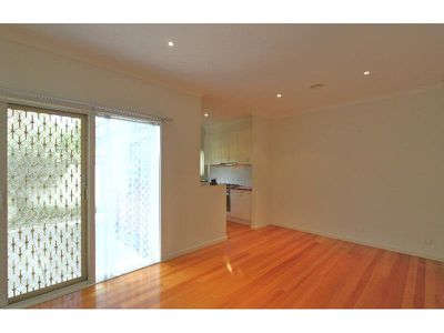6 Gentle Street, Clayton