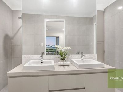 34 Harkness Parade, Idalia