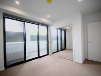 213 / 181 Clarence Rd, Indooroopilly
