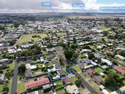 8 Mullins Street , Millicent