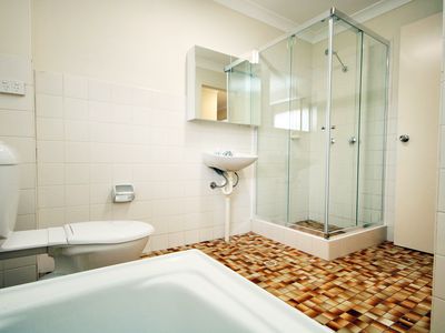 6 / 219 Old Kent Road, Greenacre