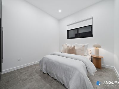 12a Cathcart Street, Fairfield