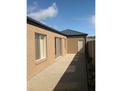 3 / 154 Mathews Road, Lovely Banks