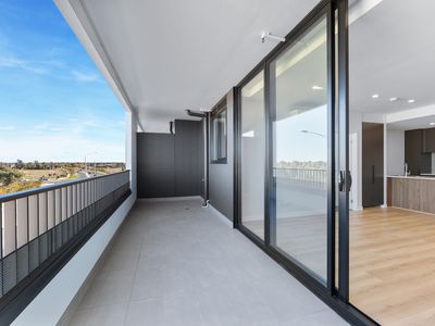 203 / 82 Elmhurst Road , Truganina