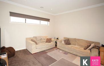 46 Peridot Avenue, Officer