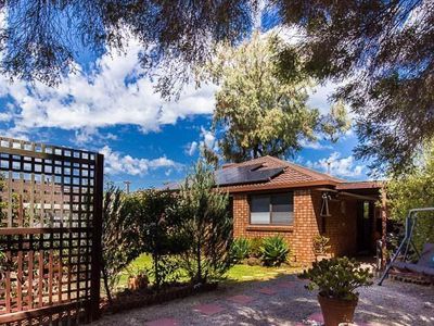 21 Tamarind Crescent, Werribee